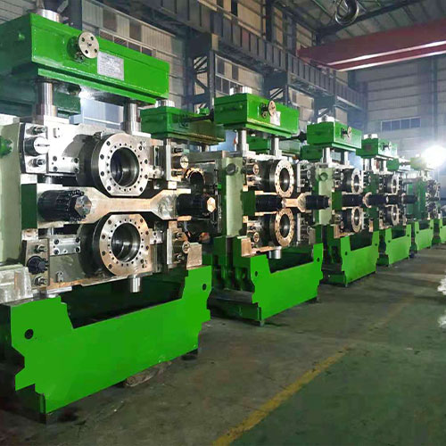 Universal rolling mill