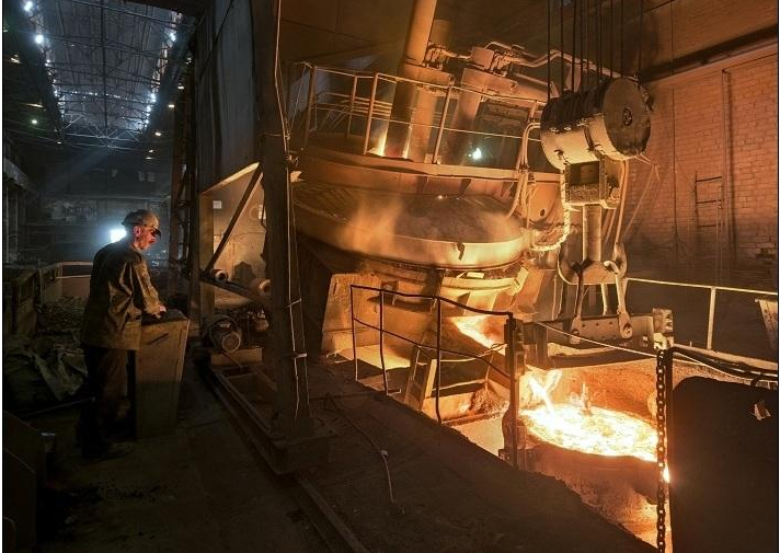 Electric arc furnace steelmaking