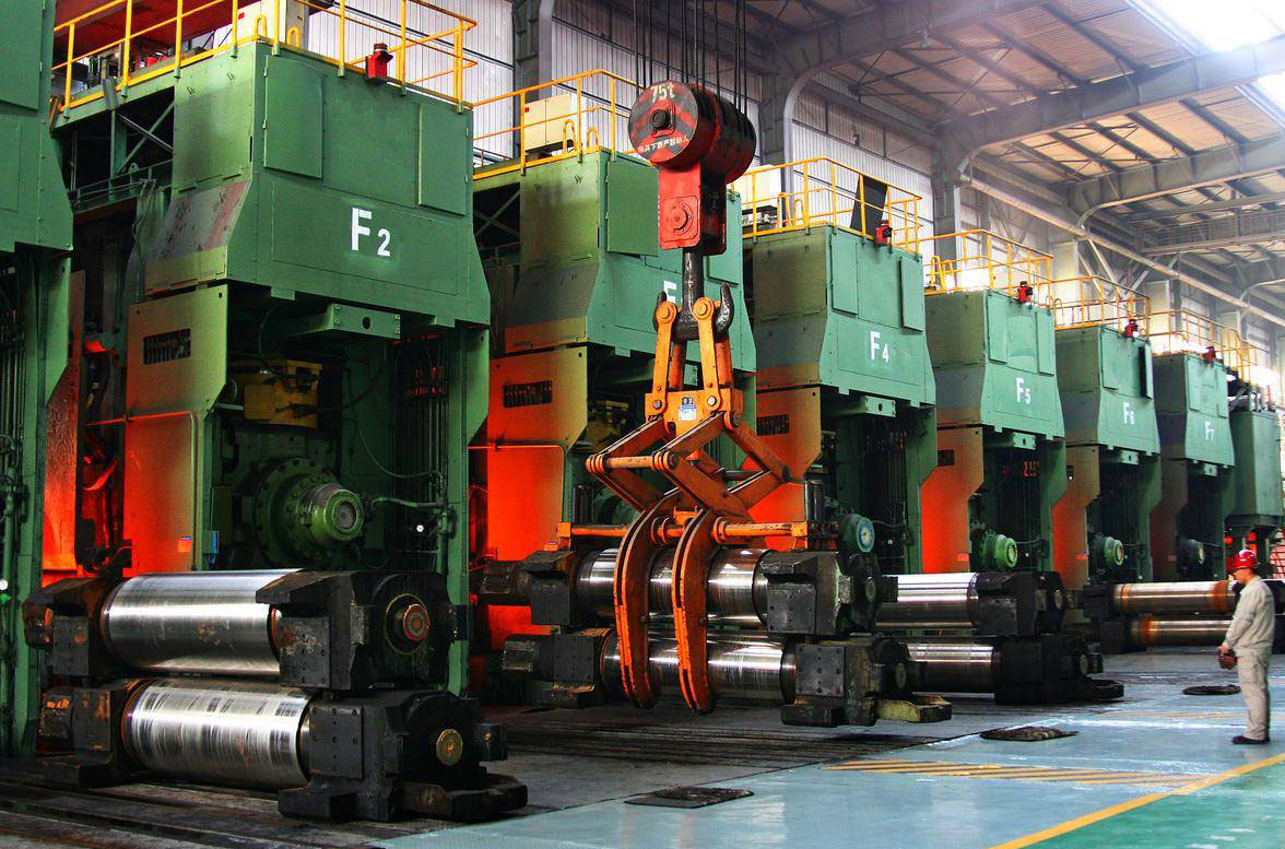 Steel plate rolling mill production